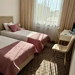 500 Hotel Tarnowo Podgorne