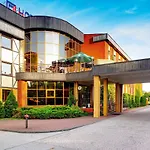 500 Hotel Tarnowo Podgorne