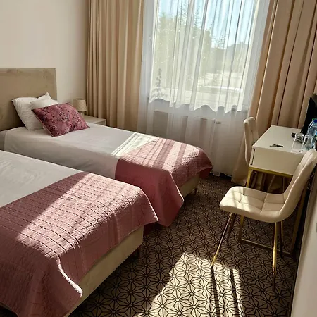 500 Hotel Tarnowo Podgorne