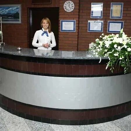 500 Hotel Tarnowo Podgorne